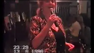 Andjelka Govedarovic (1996) - Ide lola iz Indjije (uzivo)