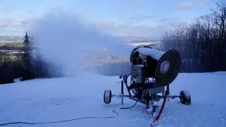 L'envers de l'enneigement artificiel