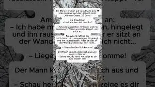 Ein Mann verkauft auf dem Markt eine M&uuml;cke im Glas. Auf dem Etikett steht:&bdquo;M&auml;nner-Ersatz. 25 Euro.&ldquo;