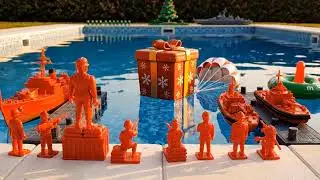 Christmas Pool War : Green vs Red Toy Soldiers for Santa&rsquo;s Gift | Plastic Platoon Stop Action