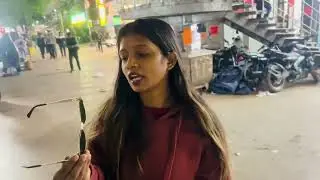 Main Gayi thi Nehru Place market ￼😎📲 #reelfeelit #viral #instadaily # tranding #expression #minivlog