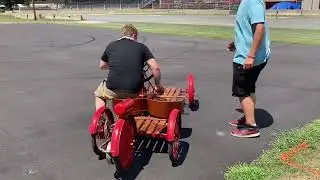 1920 Auto Red Bug