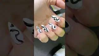 Black and white nails 🤍🖤 | #nails #youtubeshorts #naildesign  #black #white