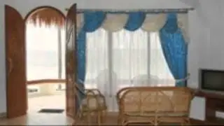 Bara Beach Bungalows & Restaurant