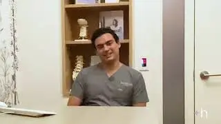 Fall Running Season. Dr. Bonte explaining Achilles Tendentious.