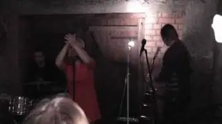 Lillian Mae - 'Our Secret' - Live @ K&auml;semarkt
