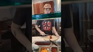 Пришли в прогрессивный ресторан пиццы с медсестрой