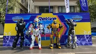 Robot Cosplay in the Rain – It’s Pouring Cats and Dogs