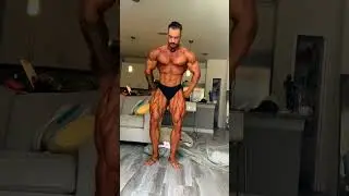 Chris Bumstead sharp dry ripped muscular legs... #bodybuildingtrend #shortvideo