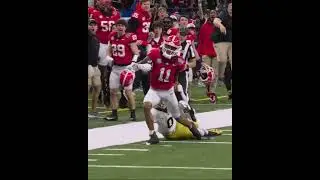 Georgia Penalized for Sideline Interference | Official Collides with Parker Jones