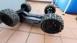 Traxxas xmaxx stock tyres vs Louise Pioneer MFT
