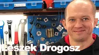 Wjazd na Garaż #Leszek Drogosz Suspension / Entry to the Garage # Leszek Drogosz Suspension