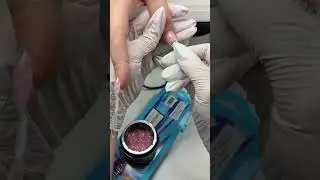 Короткий овал, укрепление цветным гелем.