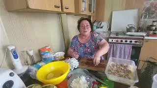 В ЖАРУ ЗАХОТЕЛОСЬ ШУБУ.