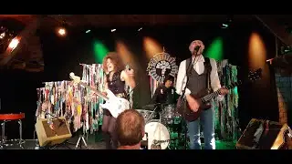 Muddy What?, Kozmic Blue, Vanja Sky im Heimathaus Twist 