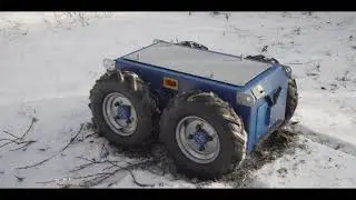 Roboterplattform 4WD Carrier Fahrt im Schnee