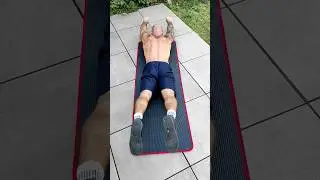 Traction Superman au sol (Superman lat pull-down)