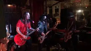 The Sweet Things and Timo Kaltio perform Izzy Stradlin's 