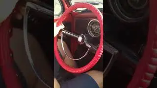 Bot&atilde;o de buzina antigo - Modelo com rel&oacute;gio