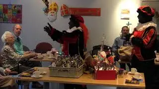 Zwartepiet op de koffie bij de bewoners van Vlieterhove 2017