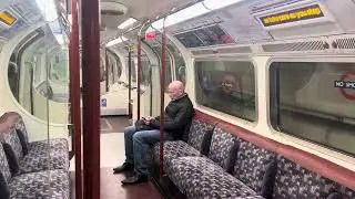 Bakerloo Line 1972 stock 4532 &ldquo;Please take care as you step down from the train, this is Regents Pk)
