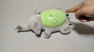 Summer Slumber Buddies Soother Elephant &ndash; Projector Light Calming Songs and Sound