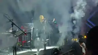 Applause cover 