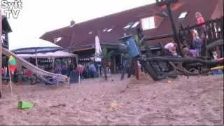 Im Beach-Klub Style ist der neue Au&szlig;enbreich des 