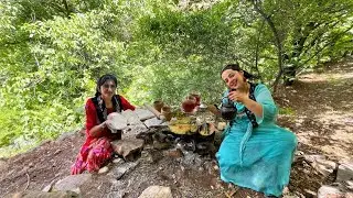 Cooking Chicken Sandwich on Hot Stone | Outdoor Campfire Cooking with Tea & Kurdish Coffee