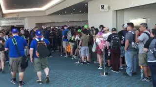 Comic Con 2016 - Huge crowd of Pokemon hunters gather around Hall H to catch a legendary Pokemon