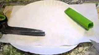 Testing the Ball 5 blade herb scissors.