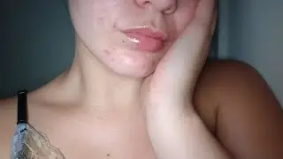 ASMR caseiro( pincel na tela, sons de boca no escuro🖤)