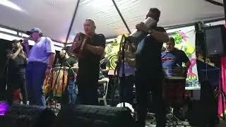 Ilusiones  - Luis Egurrola y Johnny Hernandez