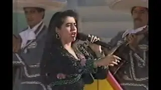 ANGELES OCHOA CANTA EN LOS ANGELES  