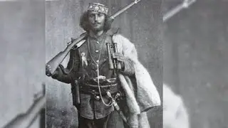 Cerciz Topulli, i deformuar dhe po hyn n&euml; edukat&euml;n e p&euml;rditshme, &euml;sht&euml; gabim i madh