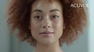 ACUVUE&reg; LensAssist - Taking Out Contact Lenses | Visionworks