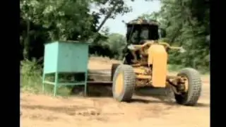 Cat&reg; M Series Motor Graders | All Wheel Drive Flexibility