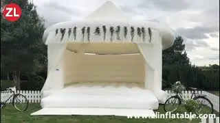 Wedding Bouncy Castle: Crazy Fun 2018-2019 Wedding Ideas/Trends