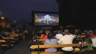 Kinobus opět zav&iacute;tal do Čakovic