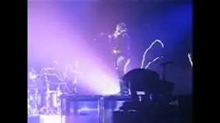 Muse -Endlessly Live @ Z&eacute;nith Arnea de Lille (04-11-03)