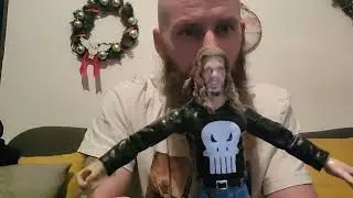 2002 Draft Raw Raven Figure Unboxing