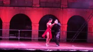 Damian Roezgas y Amira Luna 