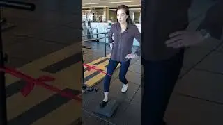 Ankle - Motor Coordination - Single leg dynamic lunge on wedge
