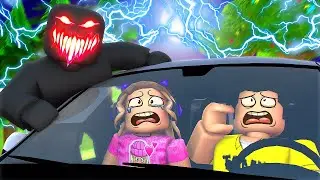 REAGERAR PÅ LÄSKIGA HISTORIER I ROBLOX