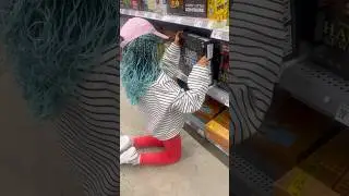 ЧТО? Я ПРОСТО СМОТРЮ 😂 #смешныешорты #вирусныешорты #популярныешорты