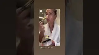Hailey Beiber using Haus Labs' setting powder!!!