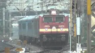 Dancing RPM WAP4 blinking head lights with superb twin tone blasts past shatabdi