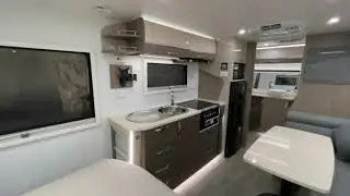 Avan Frances 560 Touring