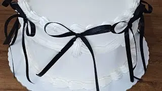 Bolo tendência,  decoração super fácil de fazer.