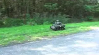 Stuart RC Tank 1:6 big scale Honda GX31 gas engine racing in grass